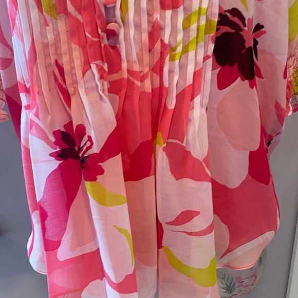 1. State Vibrant Pink and Red Floral Blouse - Picture 5 of 11